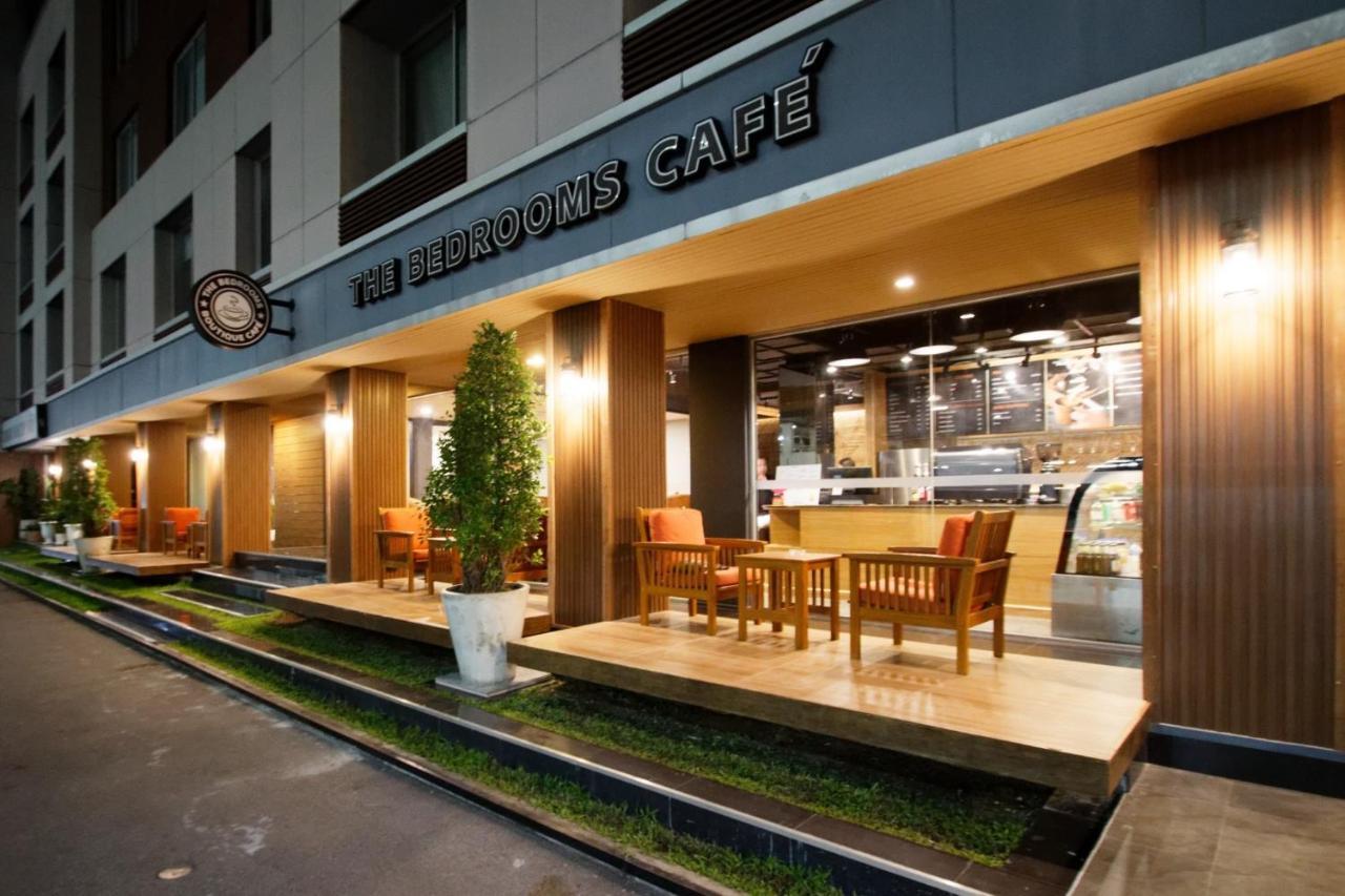 The Bedrooms Boutique Hotel Bangkok Exterior photo